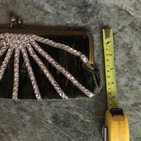💋Exquisite💚green velvet & rhinestones💎clutch by Betsey Johnson - Picture 4 of 14
